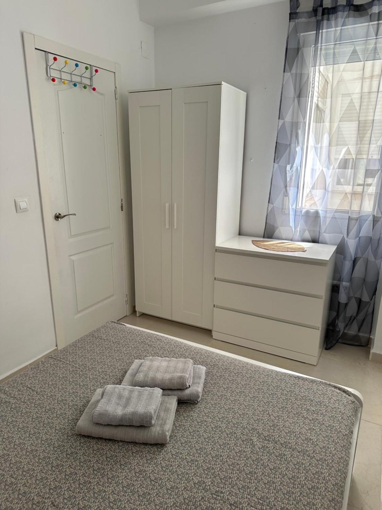 Modern And Bright 5 Bedroom Apartment Del Prado ガンディア エクステリア 写真