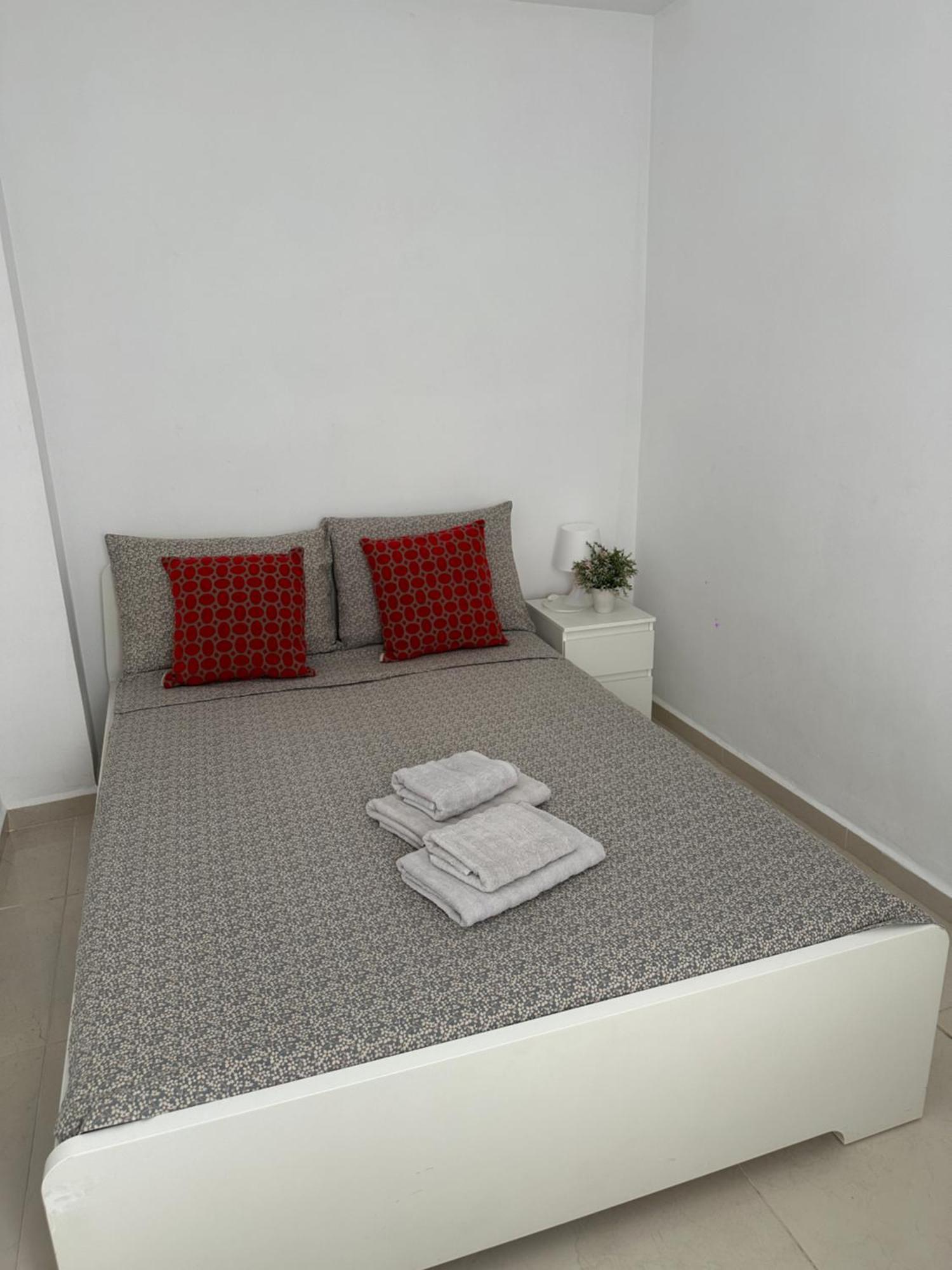 Modern And Bright 5 Bedroom Apartment Del Prado ガンディア エクステリア 写真