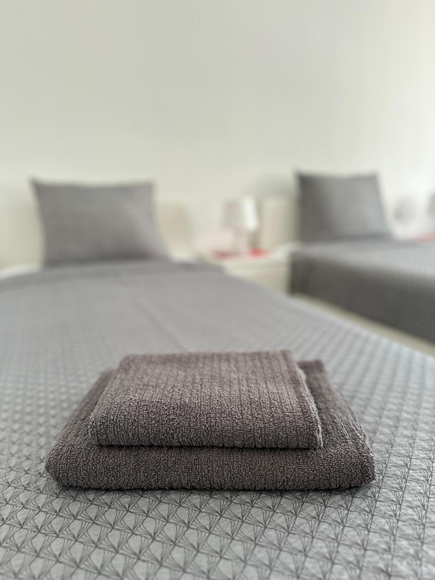 Modern And Bright 5 Bedroom Apartment Del Prado ガンディア エクステリア 写真